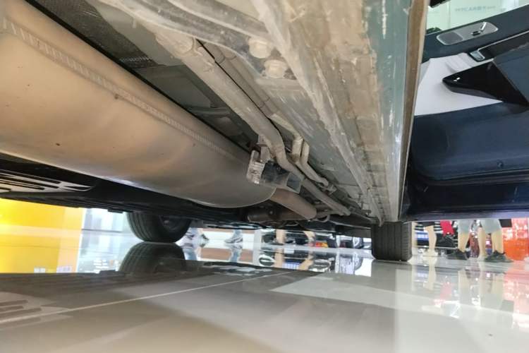 Used Buick Century 2023 2.0T Four-Seat Private Edition Right Side Sill