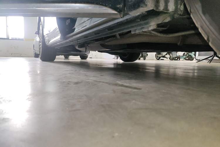 Used Buick Century 2023 2.0T Four-Seat Private Edition Right Side Sill