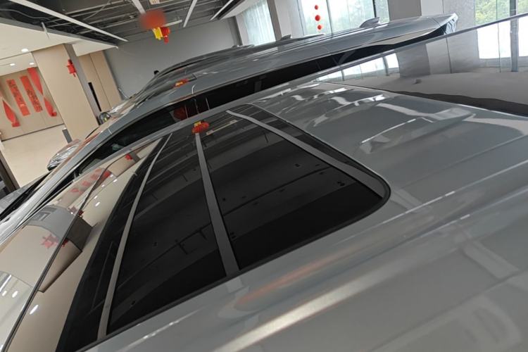 Used Buick Century 2023 2.0T Six-Seater Yinshi Edition Roof