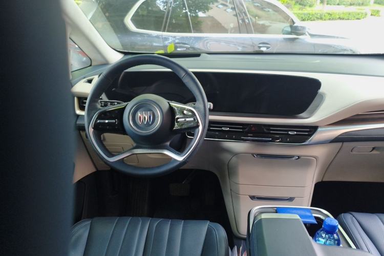 Used Buick Century 2023 2.0T Four-Seat Private Edition Steering Wheel