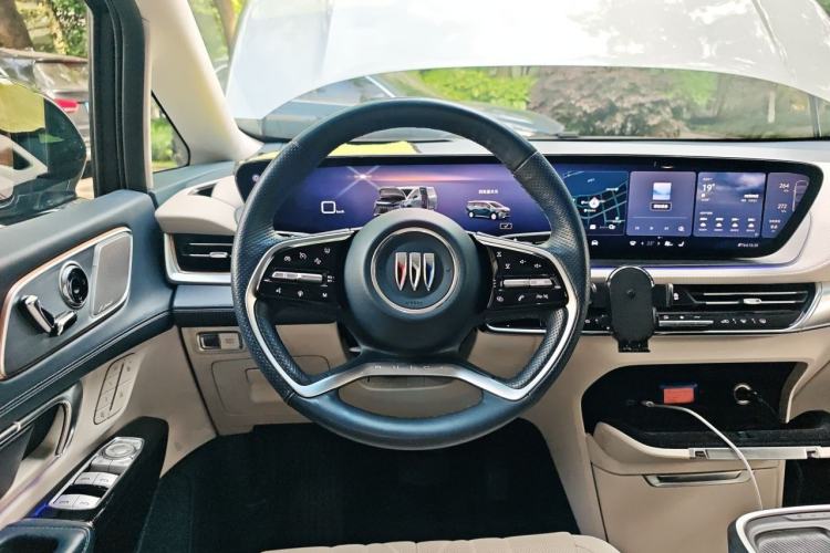 Used Buick Century 2023 2.0T Four-Seat Private Edition Steering Wheel