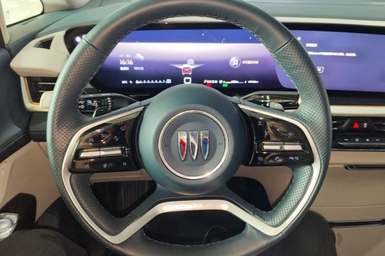 Used Buick Century 2023 2.0T Four-Seat Private Edition Steering Wheel