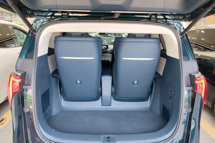 Used Buick Century 2023 2.0T Four-Seat Elegance Edition Trunk