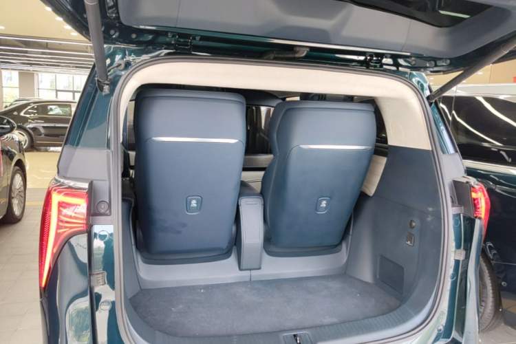 Used Buick Century 2023 2.0T Four-Seat Private Edition Trunk