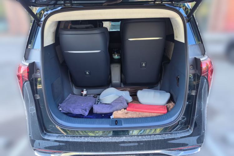 Used Buick Century 2023 2.0T Four-Seat Private Edition Trunk