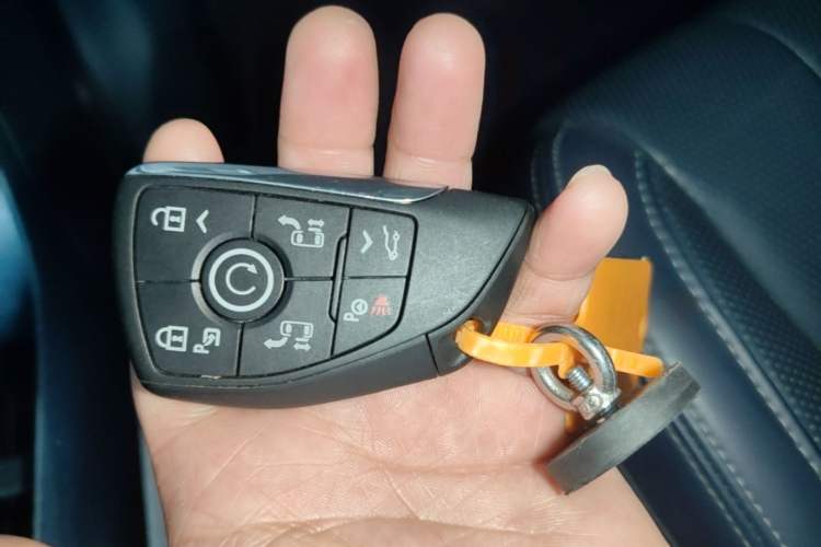 Used Buick Century 2023 2.0T Four-Seat Private Edition Vehicle Key