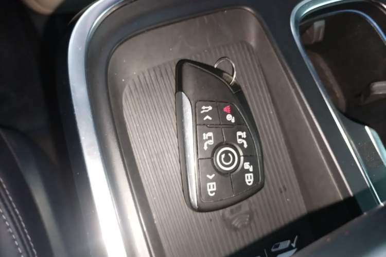 Used Buick Century 2023 2.0T Four-Seat Private Edition Vehicle Key