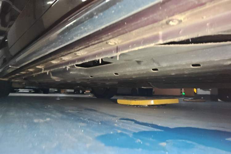 Used Buick Century 2023 2.0T Six-Seater Yinshi Edition Chassis Rear Left