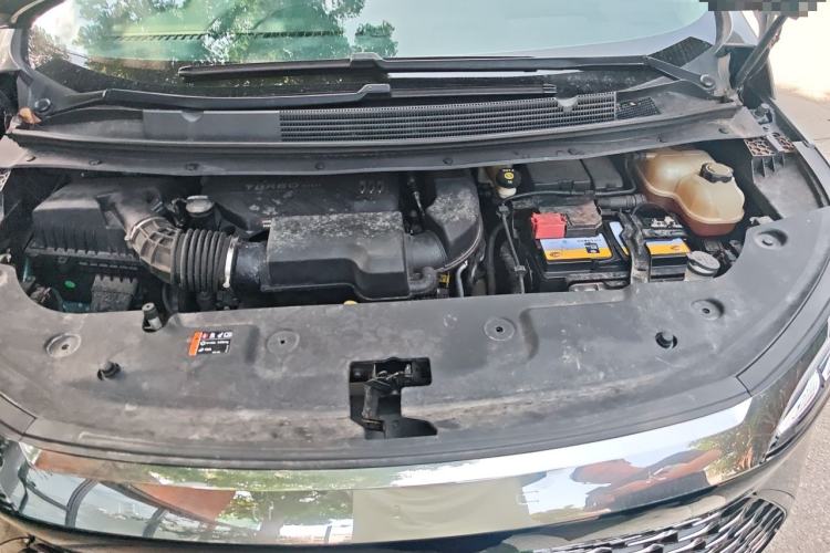 Used Buick Century 2023 2.0T Four-Seat Private Edition Engine Bay