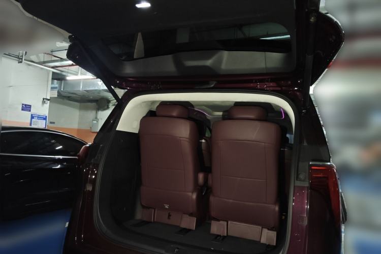 Used Buick Century 2023 2.0T Six-Seater Yinshi Edition Trunk
