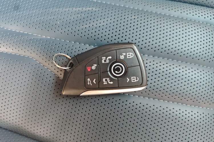 Used Buick Century 2023 2.0T Four-Seat Private Edition Vehicle Key