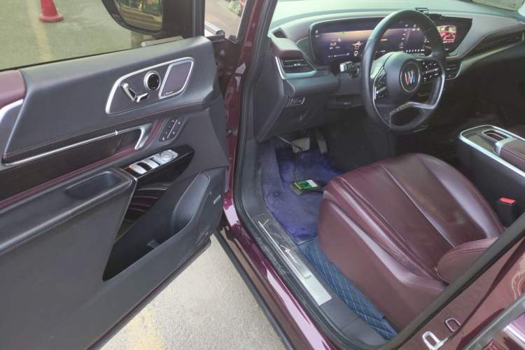 Used Buick Century 2023 2.0T Six-Seater Yinshi Edition Driver Seat
