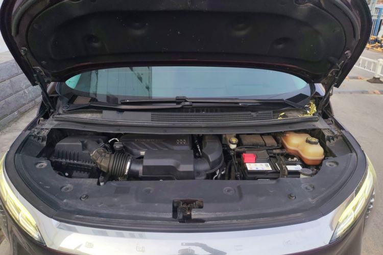 Used Buick Century 2023 2.0T Six-Seater Yinshi Edition Engine Bay