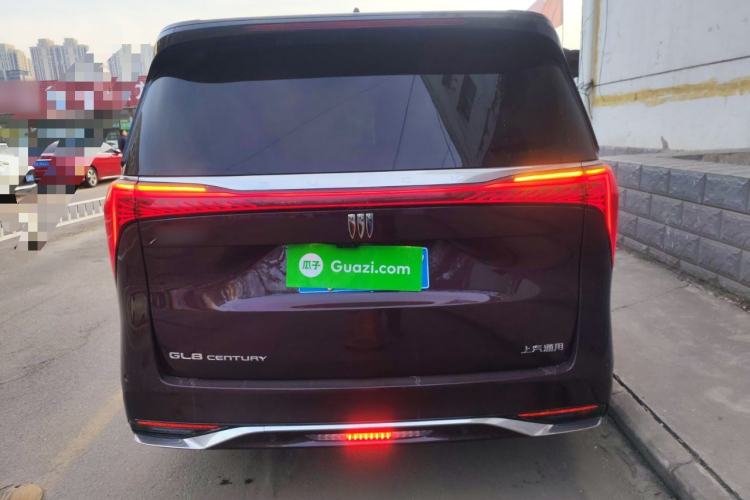 Used Buick Century 2023 2.0T Six-Seater Yinshi Edition Rear