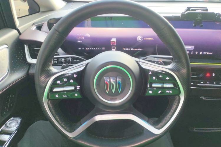 Used Buick Century 2023 2.0T Six-Seater Yinshi Edition Steering Wheel