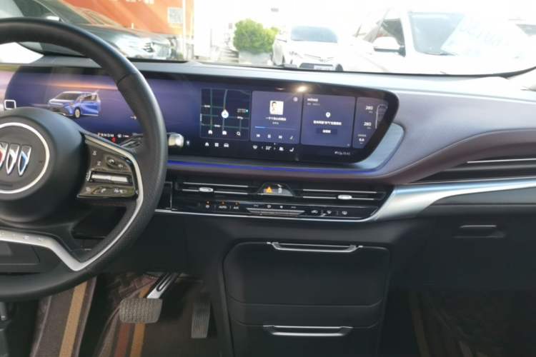 Used Buick Century 2023 2.0T Six-Seater Yinshi Edition Audio And AC Panel