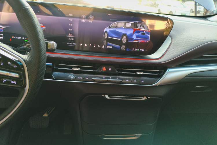 Used Buick Century 2023 2.0T Seven-Seater Yinshi Edition Audio And AC Panel