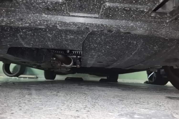 Used Buick Century 2023 2.0T Seven-Seater Yinshi Edition Chassis Front