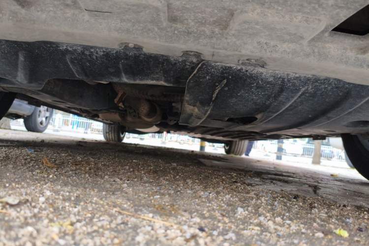 Used Buick Century 2023 2.0T Six-Seater Yinshi Edition Chassis Front