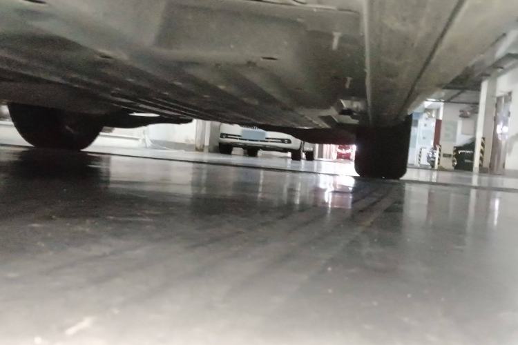 Used Buick Century 2023 2.0T Six-Seater Yinshi Edition Chassis Front Left