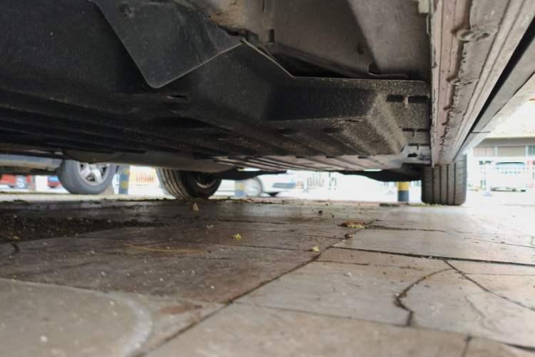 Used Buick Century 2023 2.0T Six-Seater Yinshi Edition Chassis Front Left