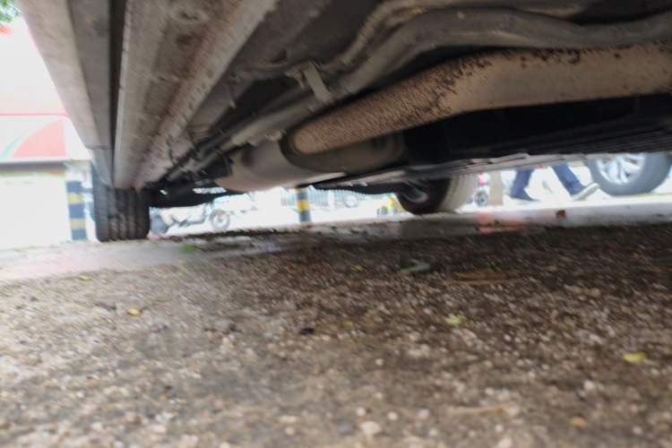 Used Buick Century 2023 2.0T Six-Seater Yinshi Edition Chassis Front Right