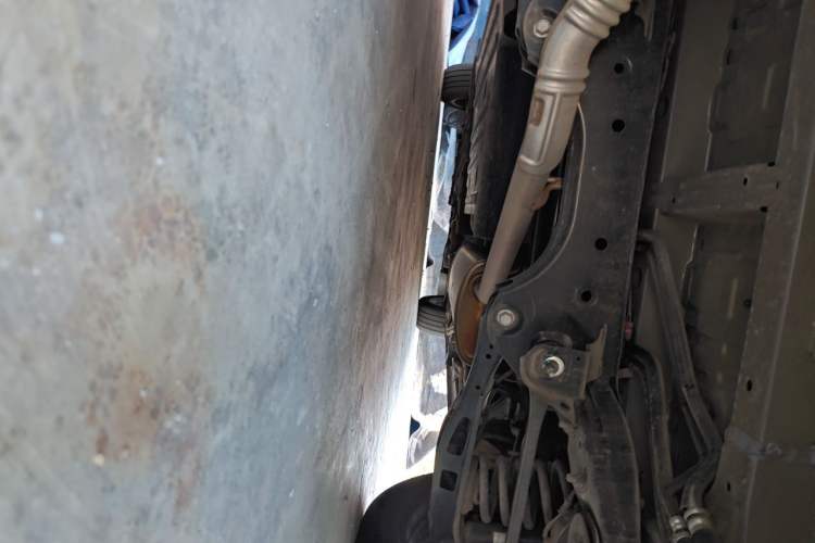 Used Buick Century 2023 2.0T Six-Seater Yinshi Edition Chassis Rear