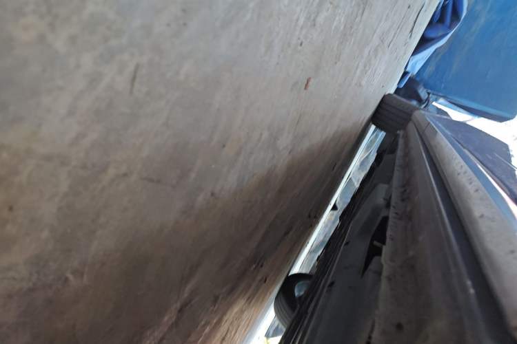 Used Buick Century 2023 2.0T Six-Seater Yinshi Edition Chassis Rear Left