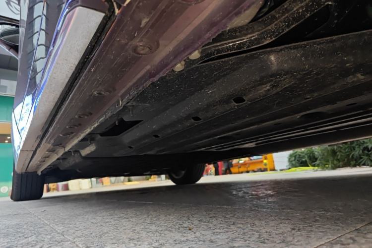 Used Buick Century 2023 2.0T Six-Seater Yinshi Edition Chassis Rear Left