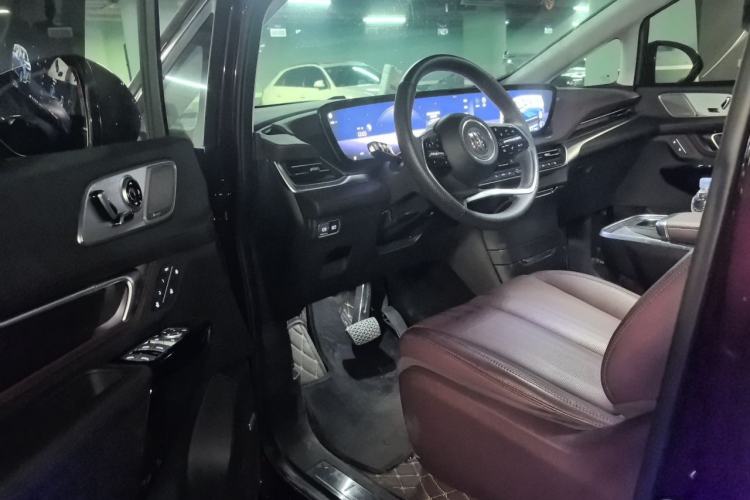 Used Buick Century 2023 2.0T Seven-Seater Yinshi Edition Driver Seat