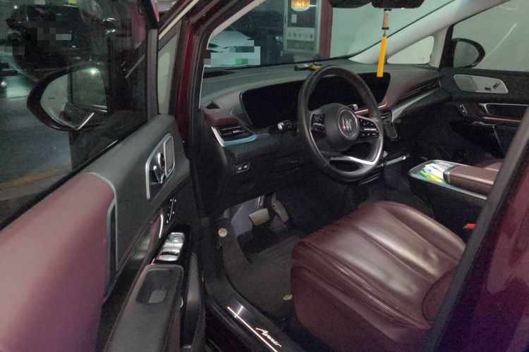 Used Buick Century 2023 2.0T Six-Seater Yinshi Edition Driver Seat