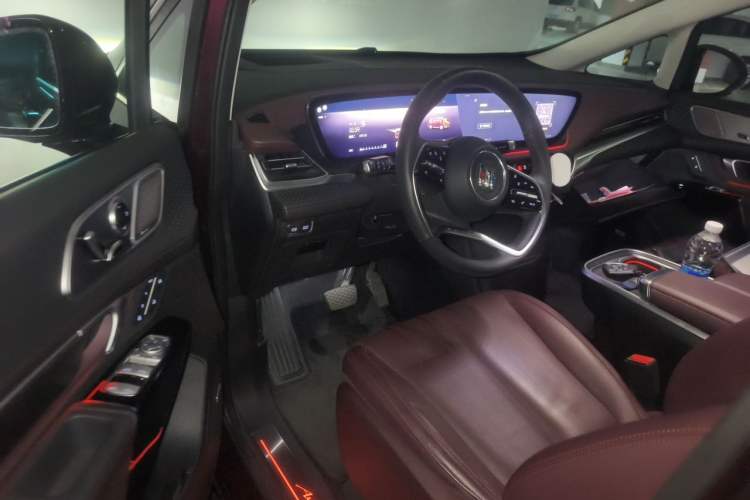 Used Buick Century 2023 2.0T Six-Seater Yinshi Edition Driver Seat