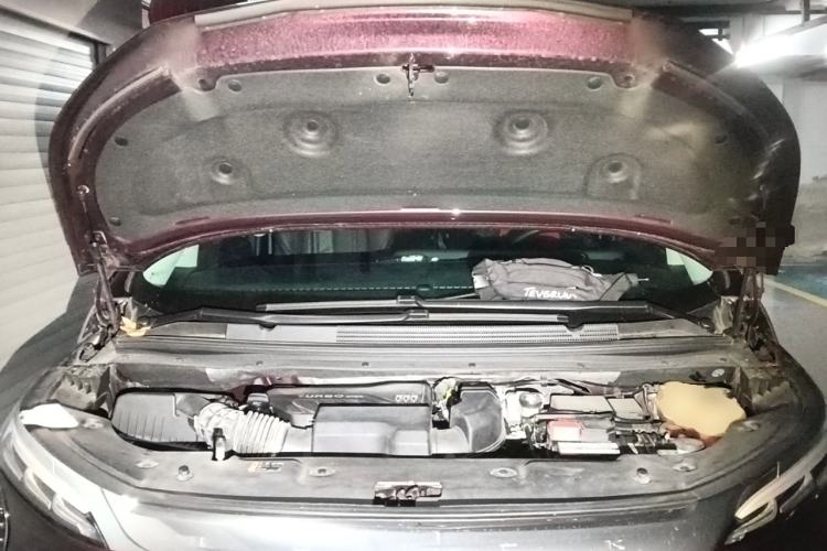 Used Buick Century 2023 2.0T Six-Seater Yinshi Edition Engine Bay
