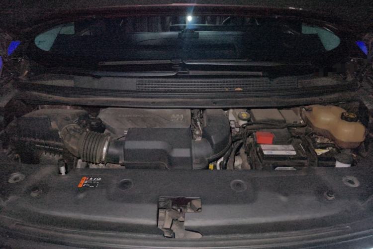 Used Buick Century 2023 2.0T Six-Seater Yinshi Edition Engine Bay