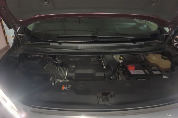 Used Buick Century 2023 2.0T Six-Seater Yinshi Edition Engine Bay