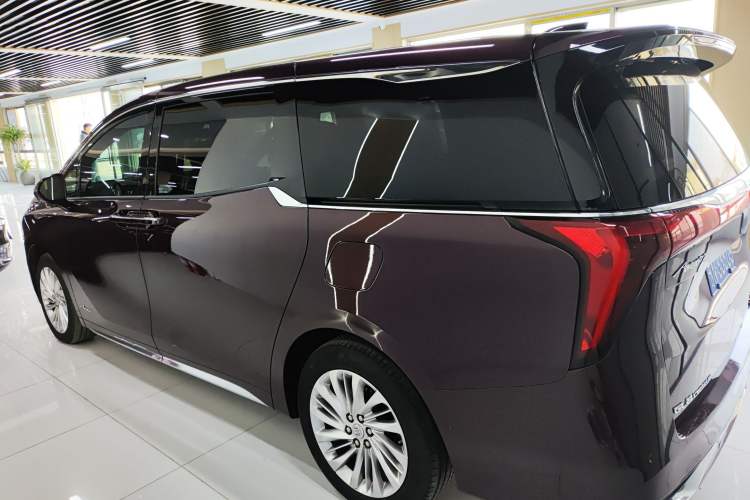 Used Buick Century 2023 2.0T Six-Seater Yinshi Edition Exterior 3