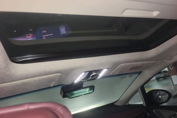 Used Buick Century 2023 2.0T Six-Seater Yinshi Edition Headliner