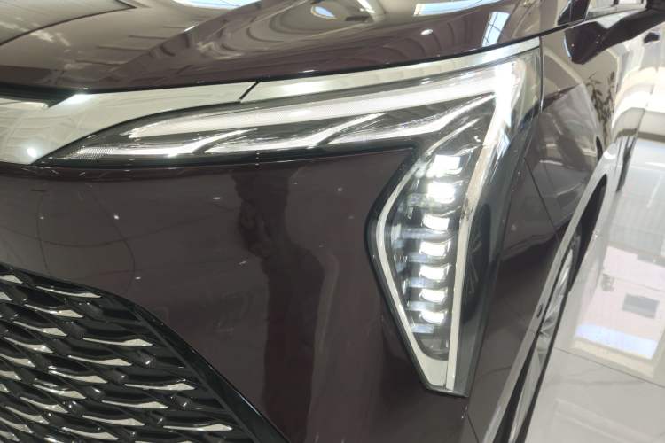 Used Buick Century 2023 2.0T Six-Seater Yinshi Edition Left Front Headlight