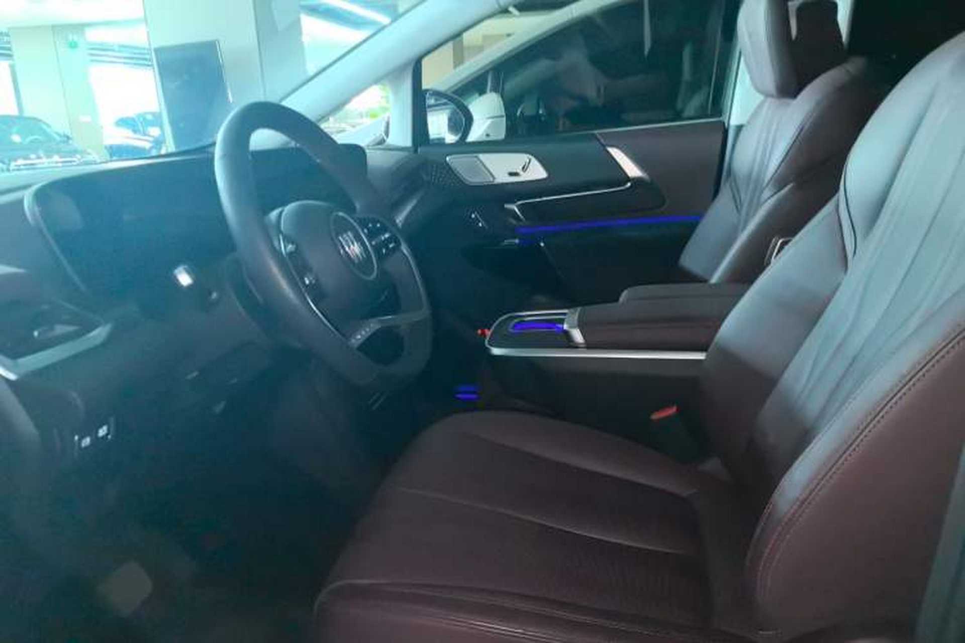 Used Buick Century 2023 2.0T Six-Seater Yinshi Edition Left Front Seat