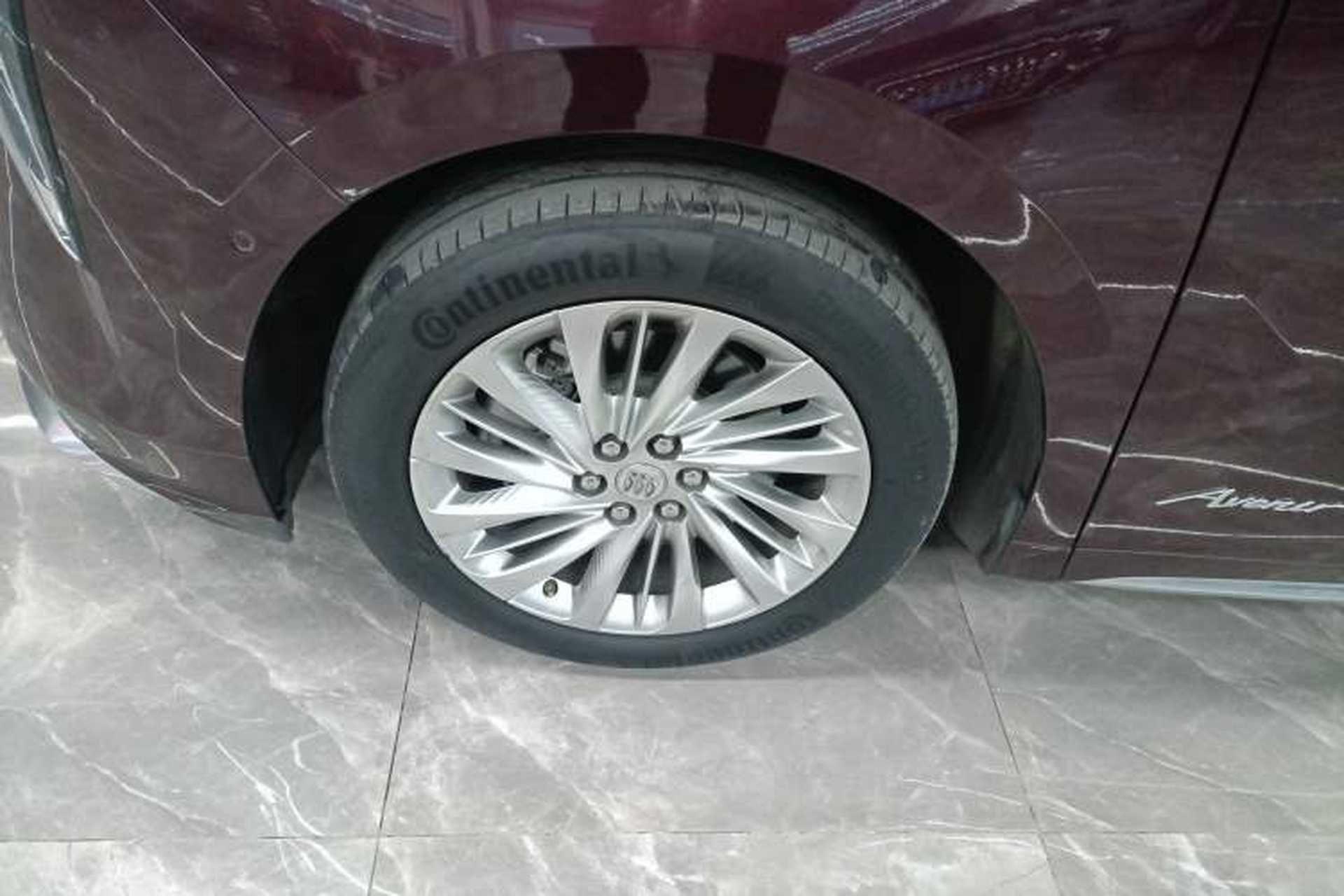 Used Buick Century 2023 2.0T Six-Seater Yinshi Edition Left Front Wheel Hub