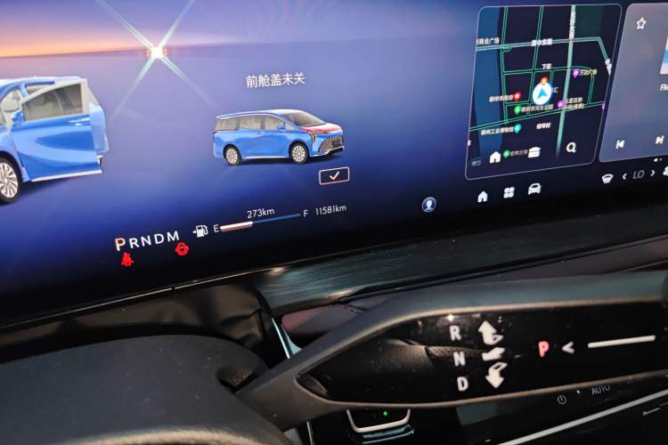 Used Buick Century 2023 2.0T Six-Seater Yinshi Edition Odometer Close Up