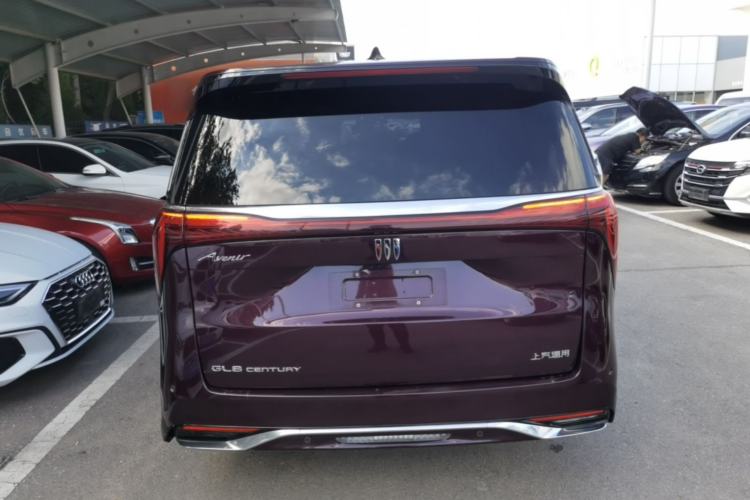 Used Buick Century 2023 2.0T Six-Seater Yinshi Edition Rear