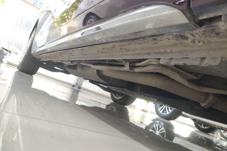 Used Buick Century 2023 2.0T Six-Seater Yinshi Edition Right Side Sill