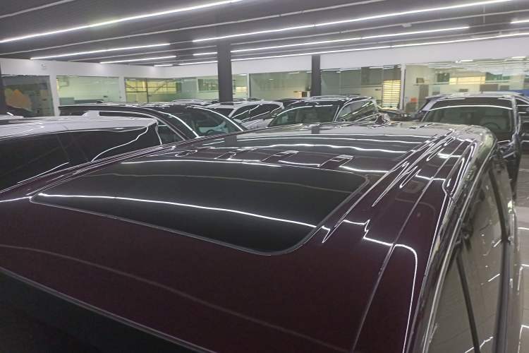 Used Buick Century 2023 2.0T Seven-Seater Yinshi Edition Roof