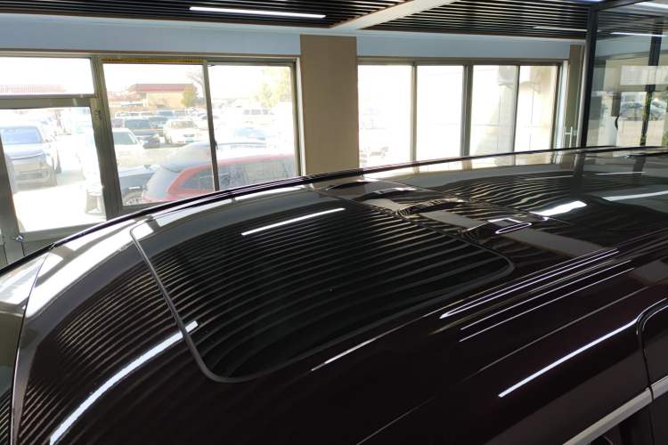 Used Buick Century 2023 2.0T Six-Seater Yinshi Edition Roof