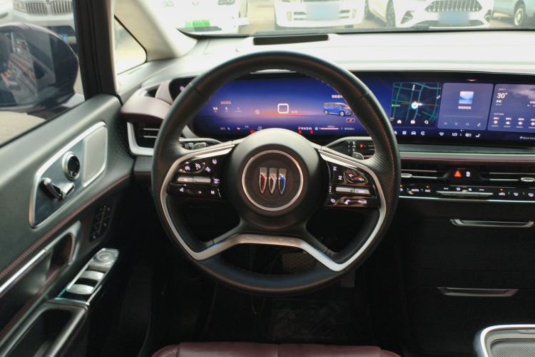 Used Buick Century 2023 2.0T Six-Seater Yinshi Edition Steering Wheel