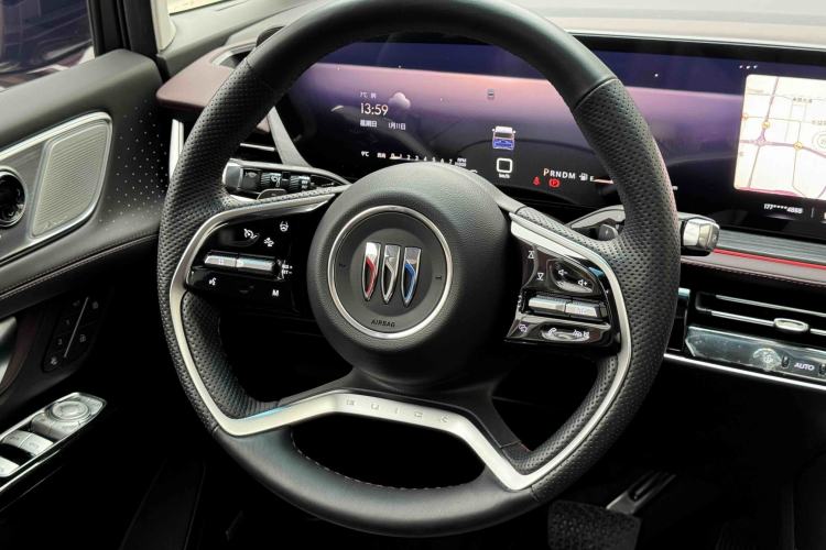 Used Buick Century 2023 2.0T Seven-Seater Yinshi Edition Steering Wheel