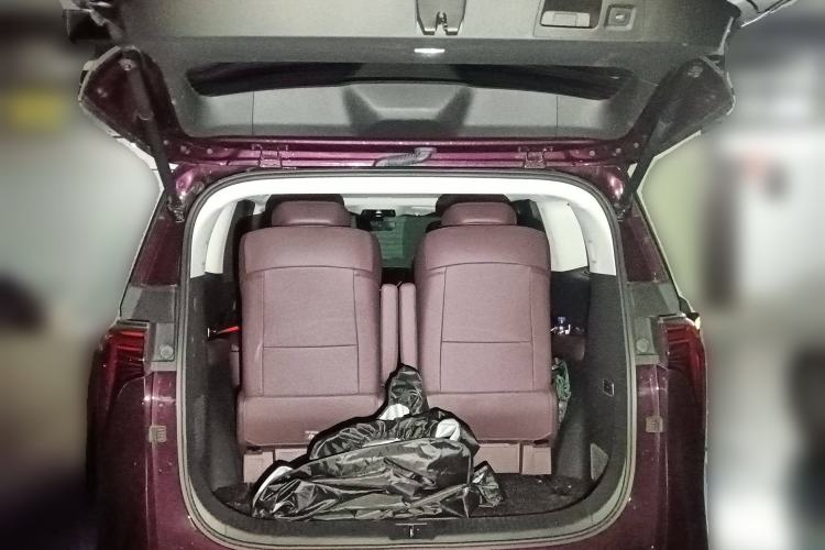 Used Buick Century 2023 2.0T Six-Seater Yinshi Edition Trunk