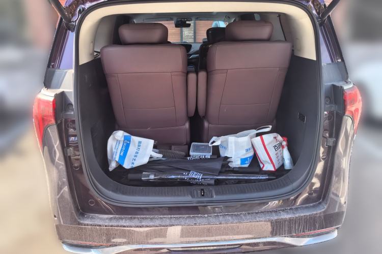 Used Buick Century 2023 2.0T Six-Seater Yinshi Edition Trunk