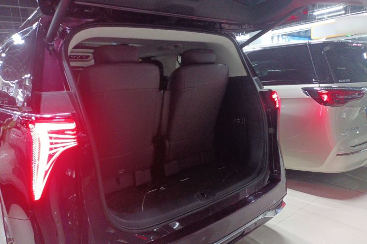 Used Buick Century 2023 2.0T Six-Seater Yinshi Edition Trunk